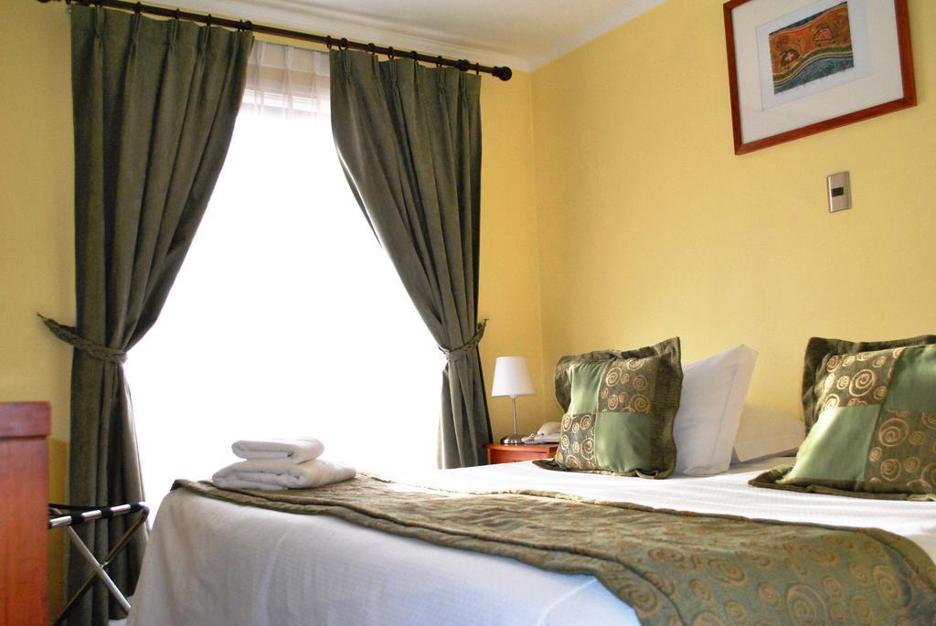Hotel Carpa Manzano プンタアレナス エクステリア 写真