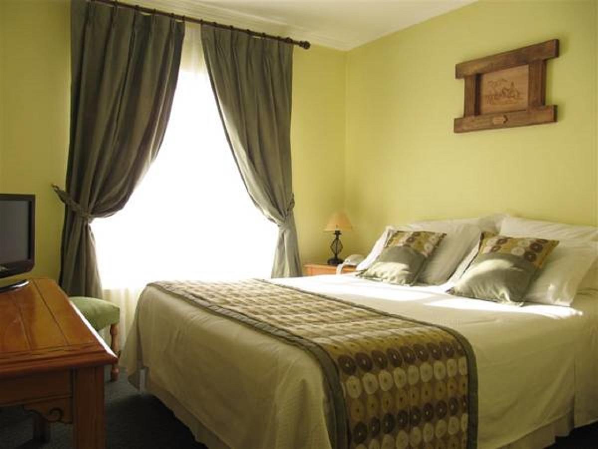 Hotel Carpa Manzano プンタアレナス エクステリア 写真
